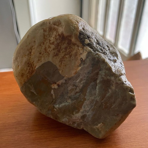 Multicolored quartz new with iron patterns