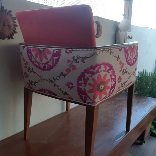 Wooden cafe armchair in three color combinations