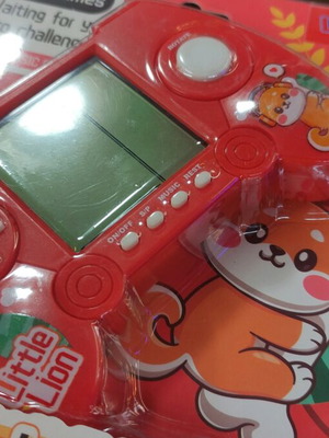 Electronic handheld game new