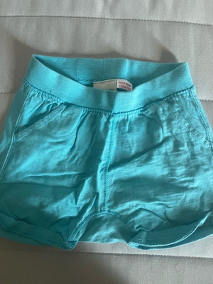 Σορτσάκι Zara για 6-9 μηνών σαν καινούργιο