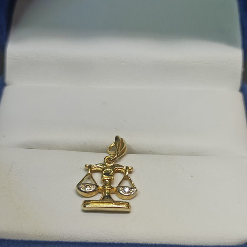 Gold zodiac pendant Libra used 14K 15mm