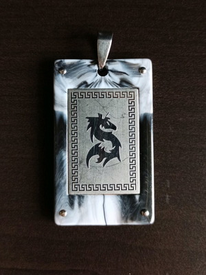 Dragon design pendant like new from Thailand