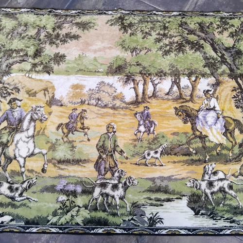 Vintage Velvet Wall Band Tapestry like new, aristocratic hunting scene