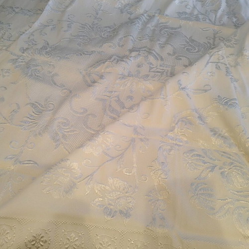 Handmade quilt 200x200 like new, white