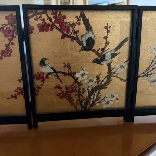 Chinese decorative tabletop screen like new, 1985