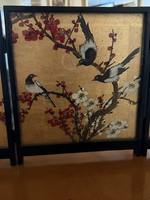 Chinese decorative tabletop screen like new, 1985