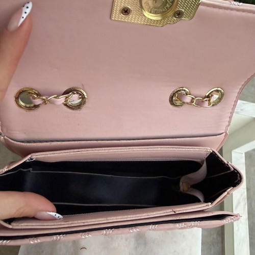 Pink crossbody bag like new with gold details