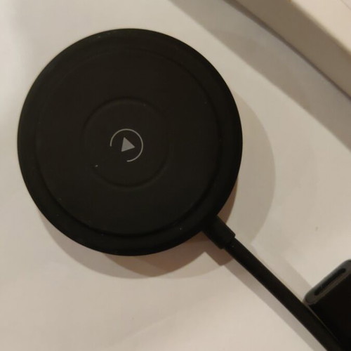 Wireless CarPlay adapter like new for iOS 10+