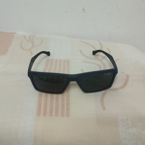 Arnette sunglasses used, gray frame