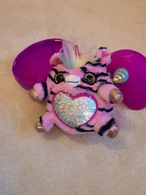 Zuru Rainbocorns Series 3 Wild Egg plush like new