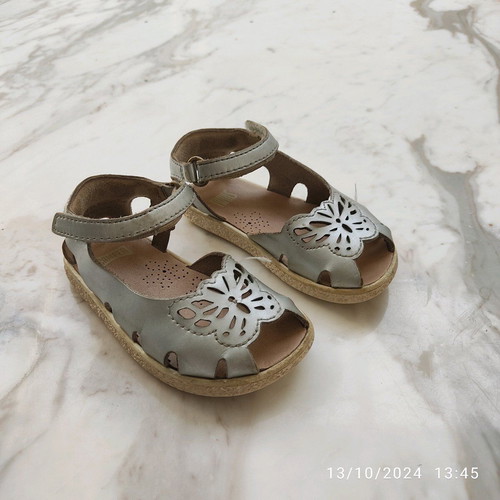 Camper Twins size 22 silver shoes used