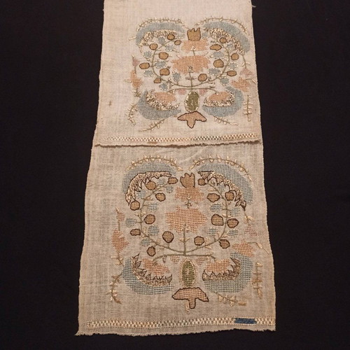 Yaglic headscarf or towel used, 18th century, cotton with embroidery
