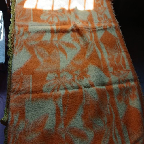 Blanket used, with flowers, good condition