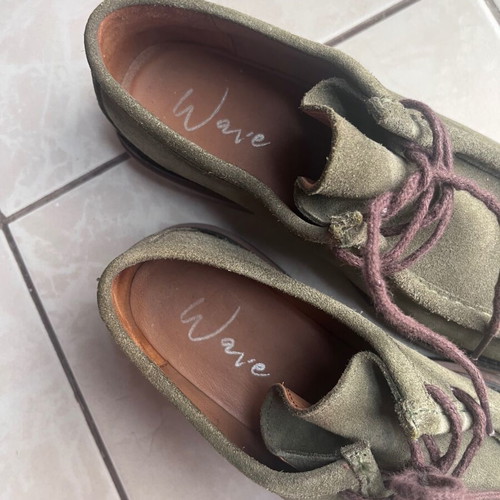 Wave Suede Loafers size 40 like new, dark green