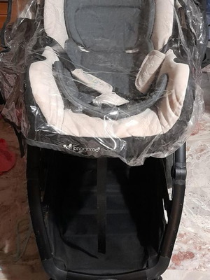 Πολυμορφικό καρότσι Cangaroo μεταχειρισμένο με κάθισμα αυτοκινήτου και αξεσουάρ