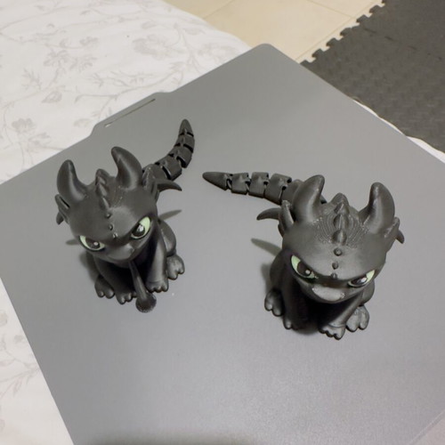 Flexible Toothless Dragon figures new, set of 2