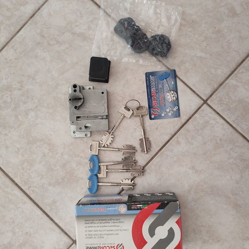 Securemme Left Door Security Lock with Combination Kit like new