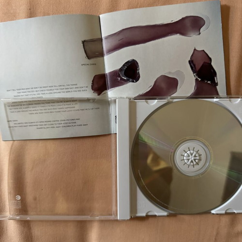 Massive Attack 100th Window CD like new, rock