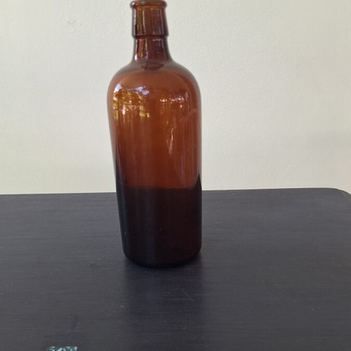 Dark Pharmacy Bottle 250ml used with ground stopper