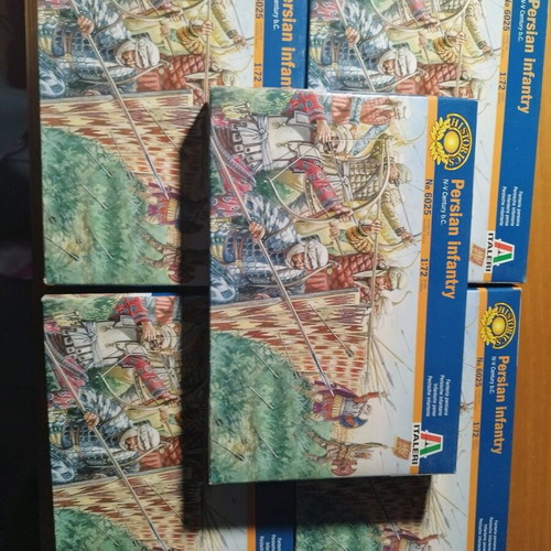 Italeri Persian Figures new, pack of 5 boxes