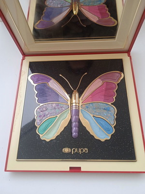 Collectible authentic vintage PUPA trousse like new, butterfly design