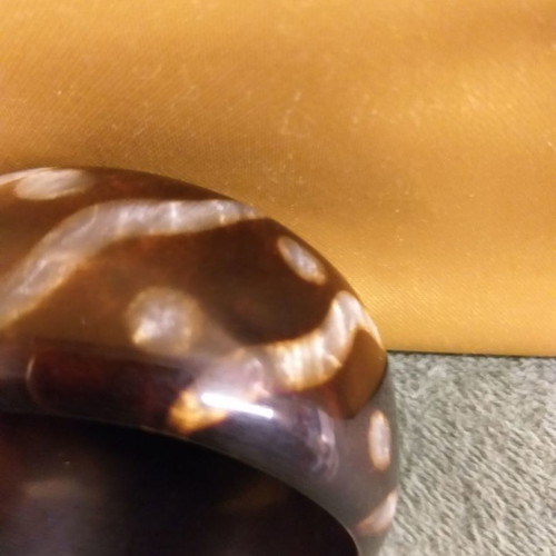 Bracelet brown with beige waves new resin