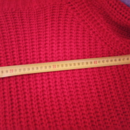 Turtleneck Sweater like new, size 5XL, red
