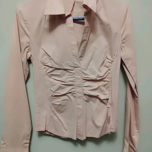 Small salmon wrap shirt like new with gathers