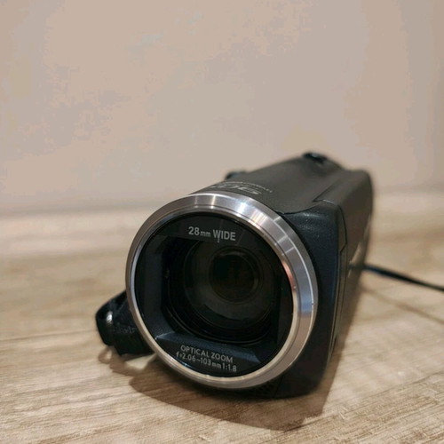 Panasonic HC-V180 Camera like new
