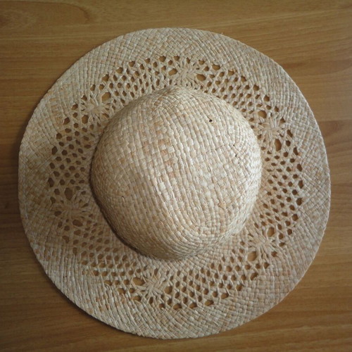 Comma women's straw hat like new, beige