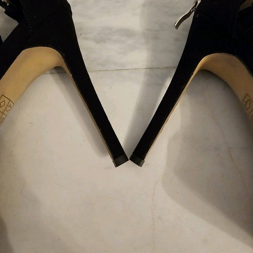 Exe leather sandals with tassels, size 39, like new
