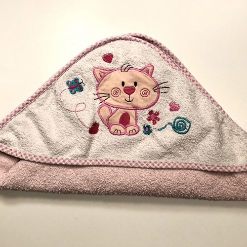 Baby bath towel with hood and cat embroidery like new, 0-6+ months