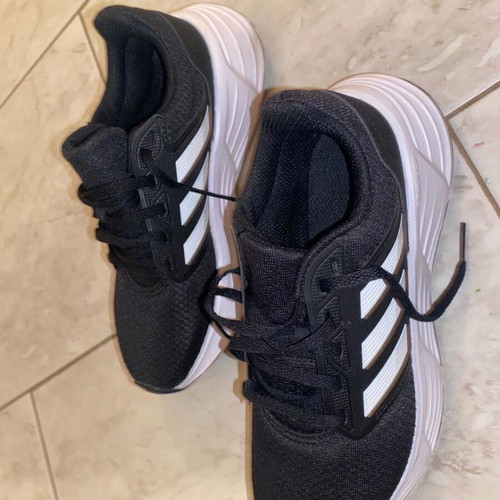 Adidas black athletic shoes like new, size 38.5