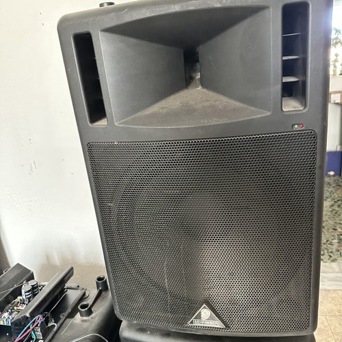 Behringer speakers used, need repair, pair