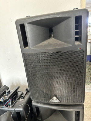 Behringer speakers used, need repair, pair