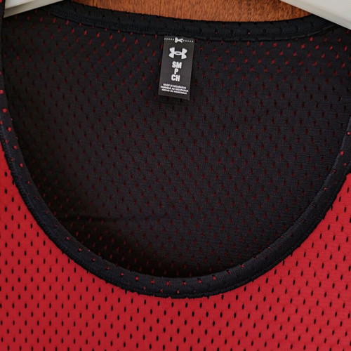 Under Armour basketball jersey (brand new)