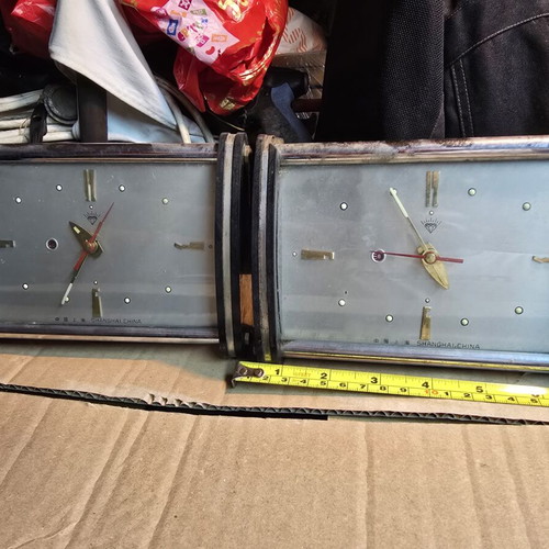 Diamond Shanghai China vintage mechanical table clocks set of 2
