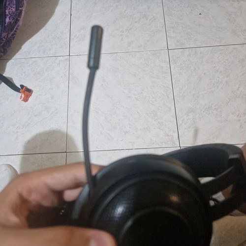 Razer Kraken headphones used, for spare parts, both speakers work