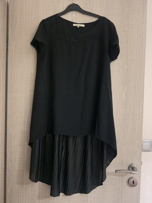 Iso black blouse size S like new with asymmetric hem and pleats