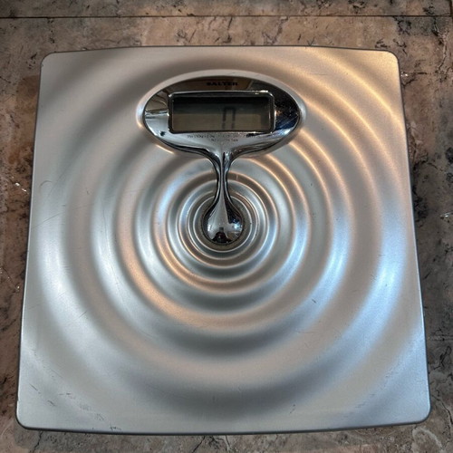 Electronic scale like new
