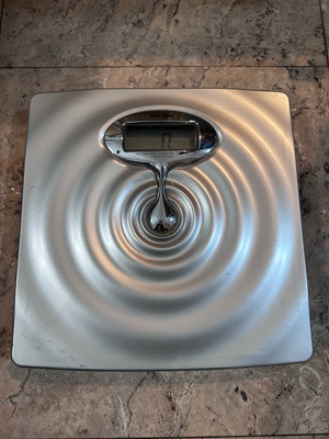 Electronic scale like new