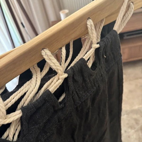 Single hammock with cotton-polyester fabric