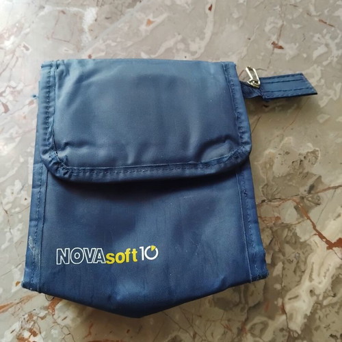 Μπλε τσαντάκι pouch mini organizer μεταχειρισμένο με καθρέφτη