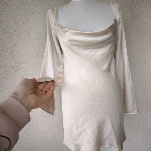 Princess Polly dress new size 10 beige -  6,00 - Vendora.cy