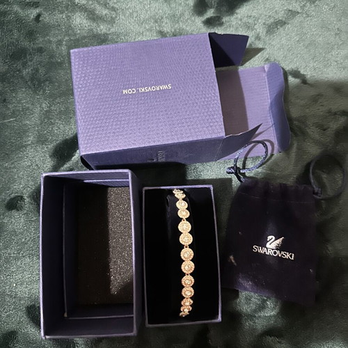 Swarovski bracelet new full set with box and receipt