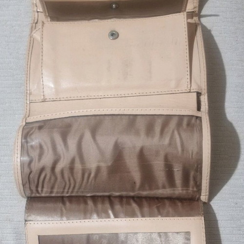 KEM leather wallet beige like new