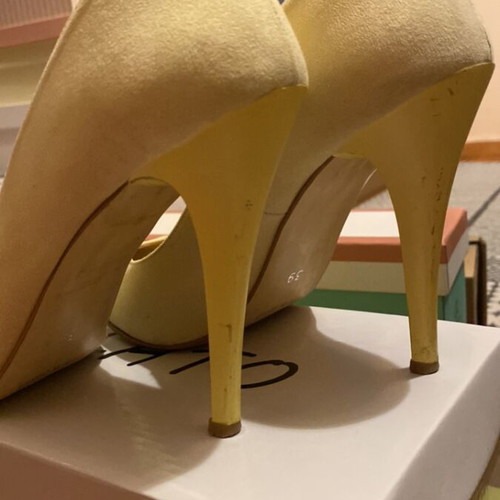 Silia D yellow lemon pumps used, size 39