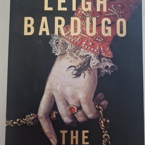 The Familiar by Leigh Bardugo, English edition