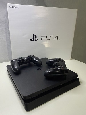 PlayStation 4 used console with 4GB - 320GB storage