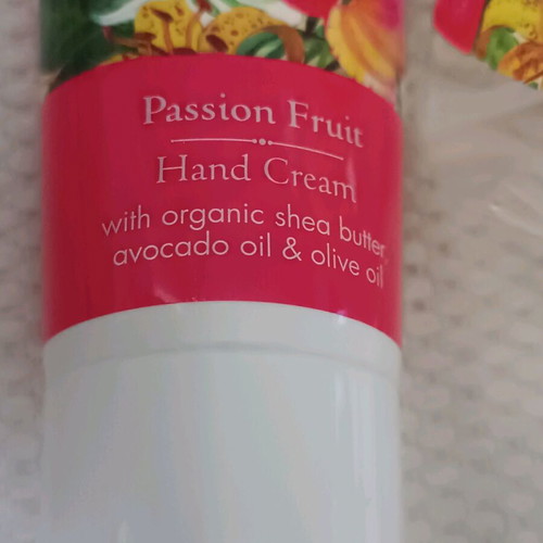 Fresh Line Passion Fruit set new, hand cream and body mist